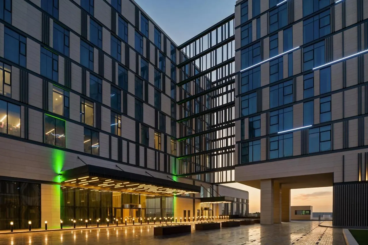 Holiday Inn Dubai Al-Maktoum Airport By Ihg 4*,  Emirati Arabi Uniti